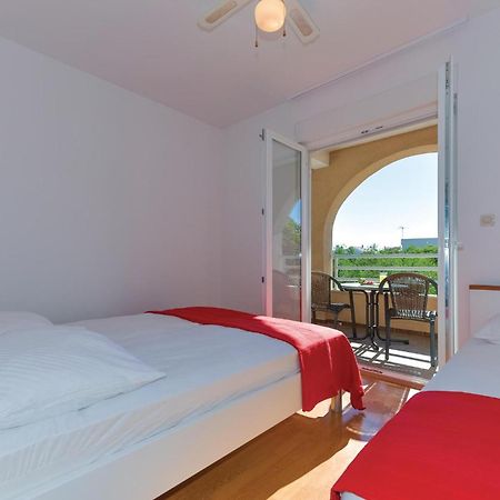 Gorgeous Apartment In Vodice With Kitchen 외부 사진
